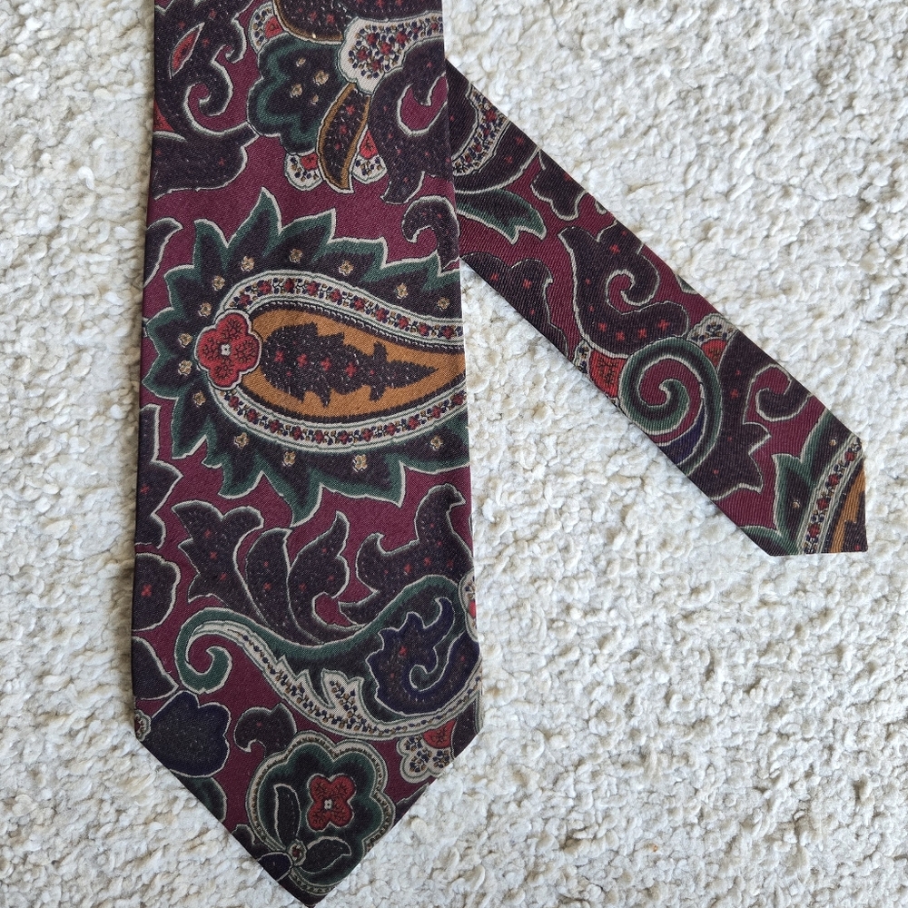 Byblos Tie - made in Italy - 100% silk